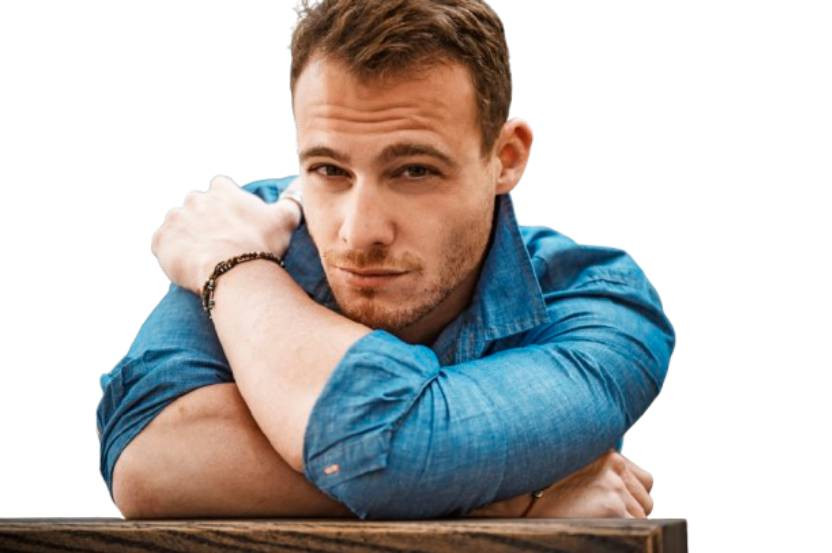 Kerem Bürsin'in yeni aşkı Türkiye’nin en zengin ailesinin torunu çıktı - Resim: 15